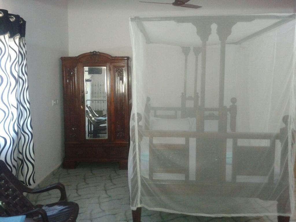 Casa Almeida Pensión Candolim Habitación foto